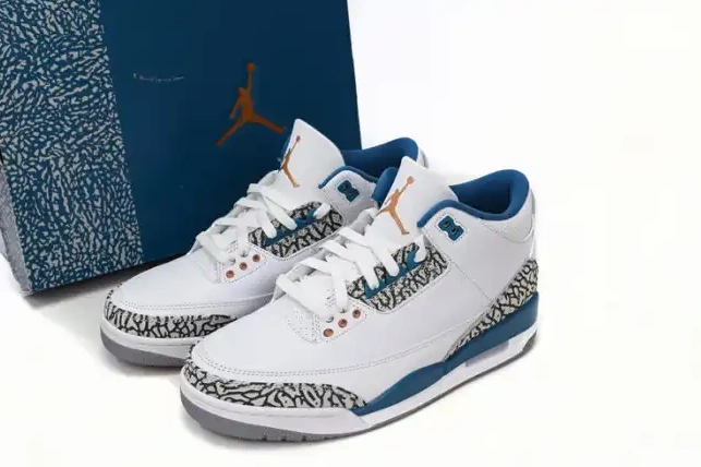HYPE Jordan Air Wizards 3 CT8532-148 0506